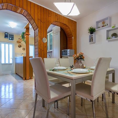 Holiday Villa Anna Primorski Dolac Exteriér fotografie